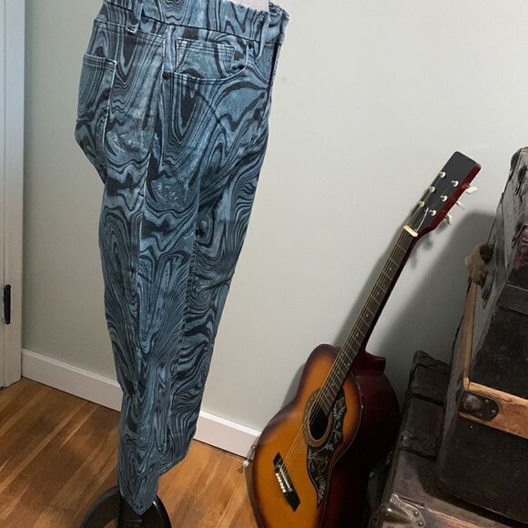 Good American Good Classic Jeans Size 8/29 - Picture 8 of 17